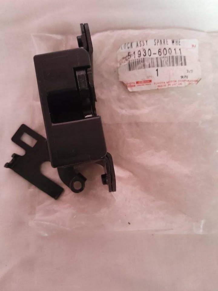 Toyota Land Cruiser lock spare wheel - Private Seller Toyota Land Cruiser lock spare wheel - Private Seller