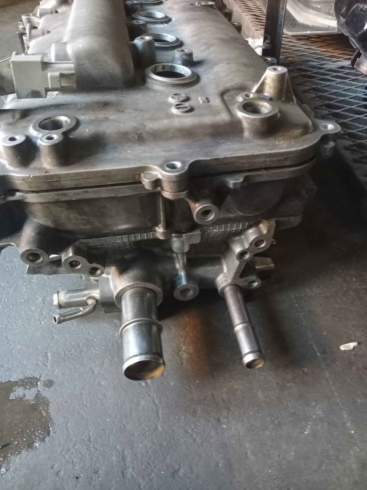 Toyota quest 1.6 cylinder head