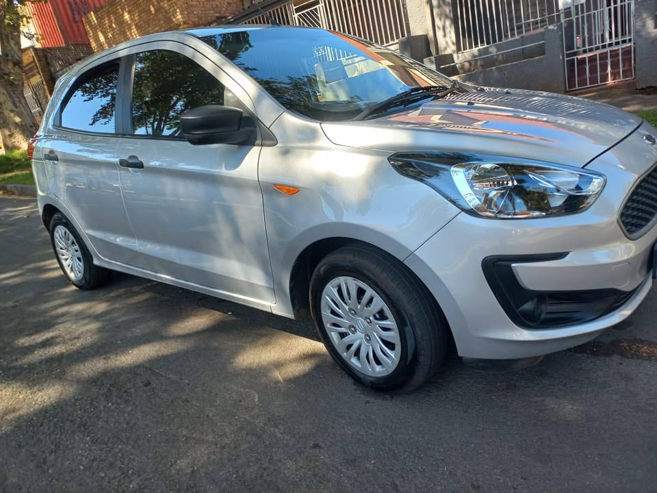 2019 FORD FIGO HATCHBACK 1.5 ENGINE PETROL, MANUAL, SILVER COLOUR, MILEAGE 88000KMS, PRICE