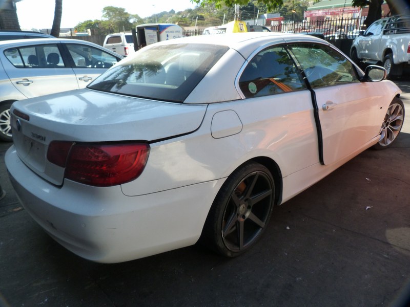 BMW 330i E93 AT White - 2011 STRIPPING FOR SPARES - Private Seller BMW 330i E93 AT White - 2011 STRIPPING FOR SPARES - Private Seller