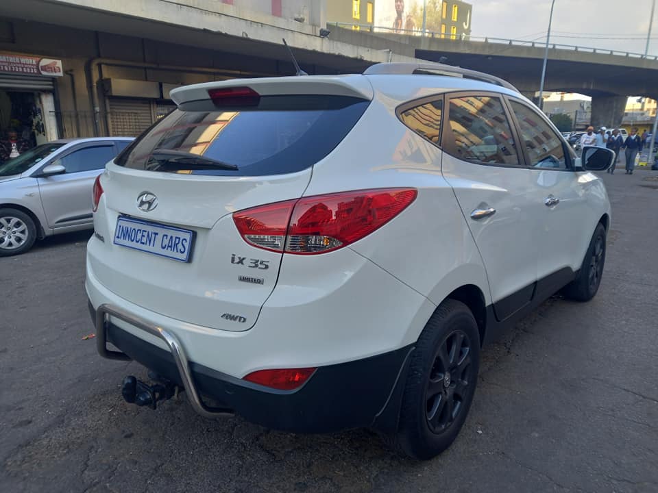 2011 HYUNDAI ix35 EXECUTIVE 2.0 PETROL, AUTOMATIC, WHITE COLOUR, MILEAGE