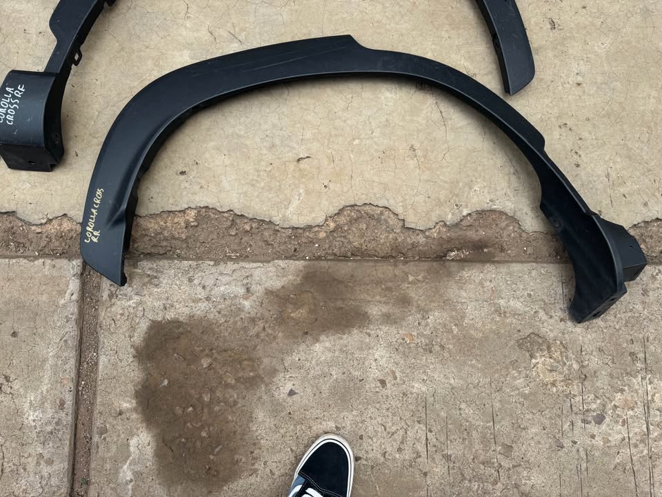 Toyota Corolla Cross Fender Wheel Arch Set - Private Seller