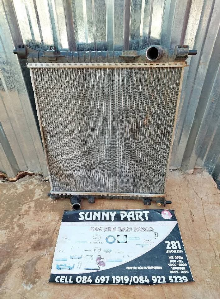 Mahindra XUV300 Radiator - Private Seller Mahindra XUV300 Radiator - Private Seller