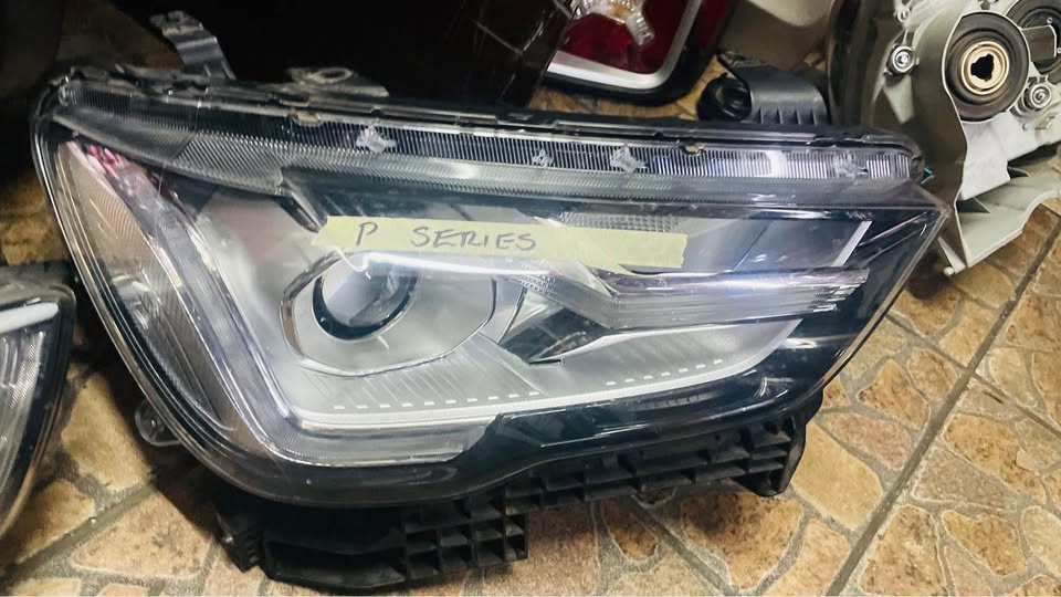 GWM P-Series headlight - Private Seller GWM P-Series headlight - Private Seller