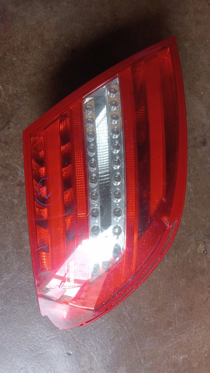 W204 rear light - Private Seller W204 rear light - Private Seller