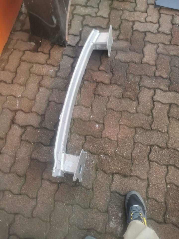Audi A4 B9 front stiffner 2023 - Private Seller Audi A4 B9 front stiffner 2023 - Private Seller