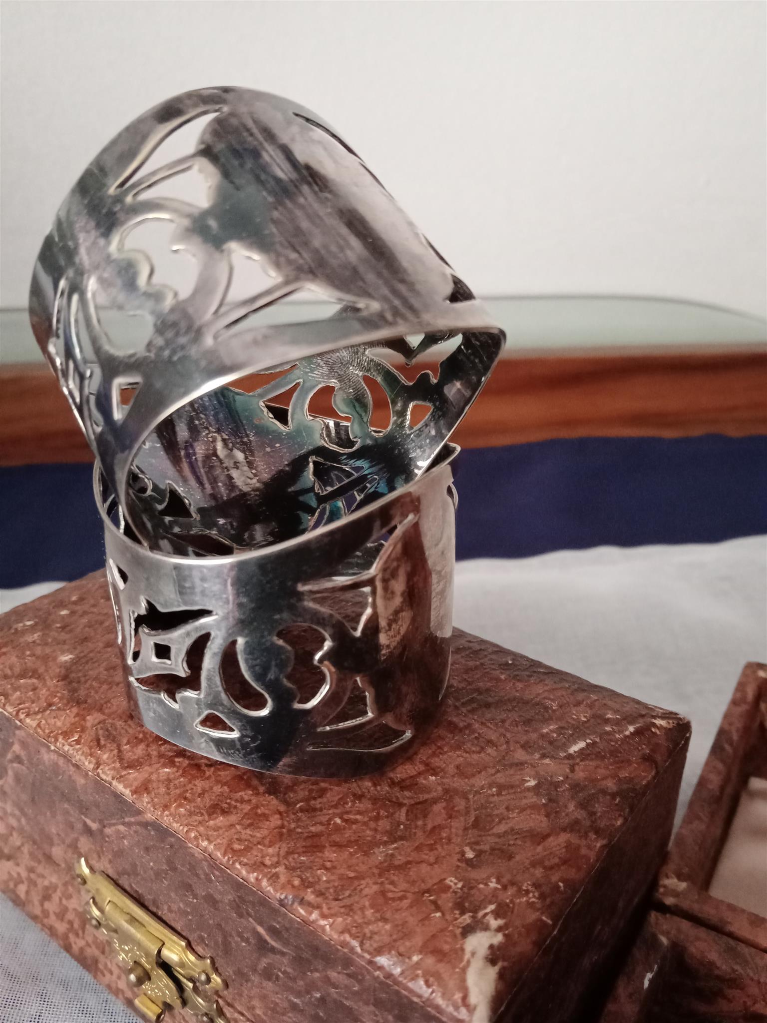 Two  Pair of Vintage Silver plated EPNS Napkin Rings