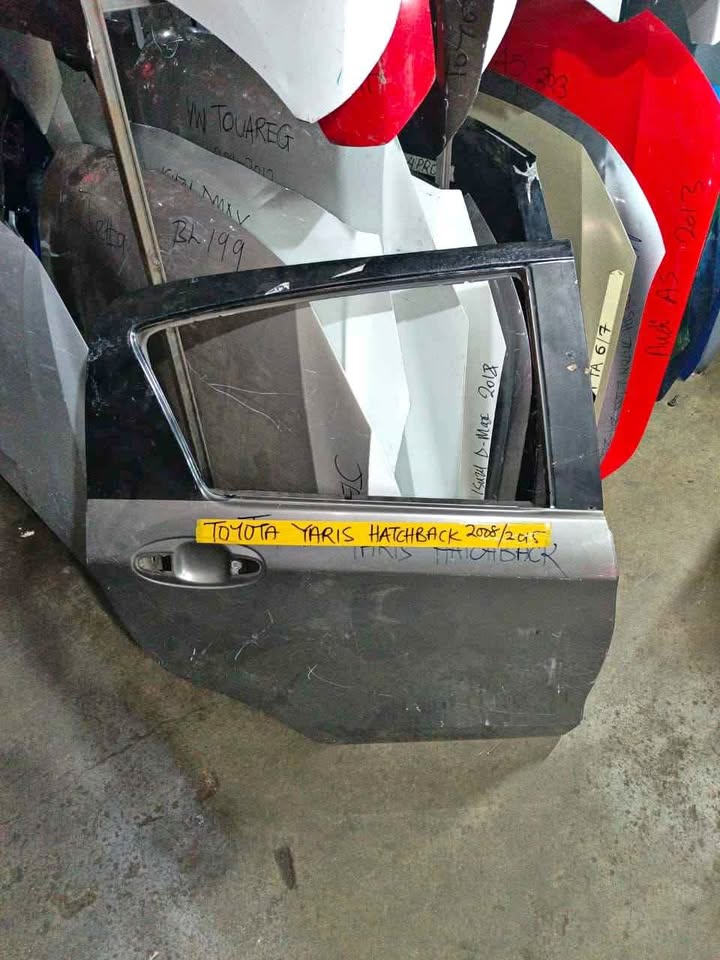 Toyota yaris hatch back 2008 / 15 - Private Seller Toyota yaris hatch back 2008 / 15 - Private Seller