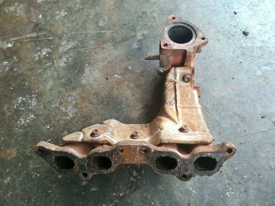 TOYOTA CAMRY 5S EXHAUST MANIFOLD - Private Seller TOYOTA CAMRY 5S EXHAUST MANIFOLD - Private Seller