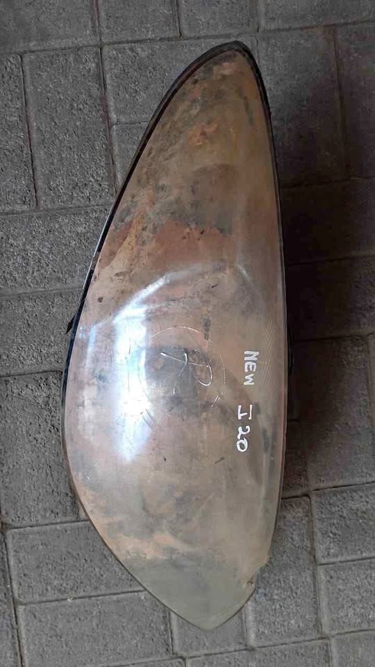 Hyundai i20 2012 RHS headlight