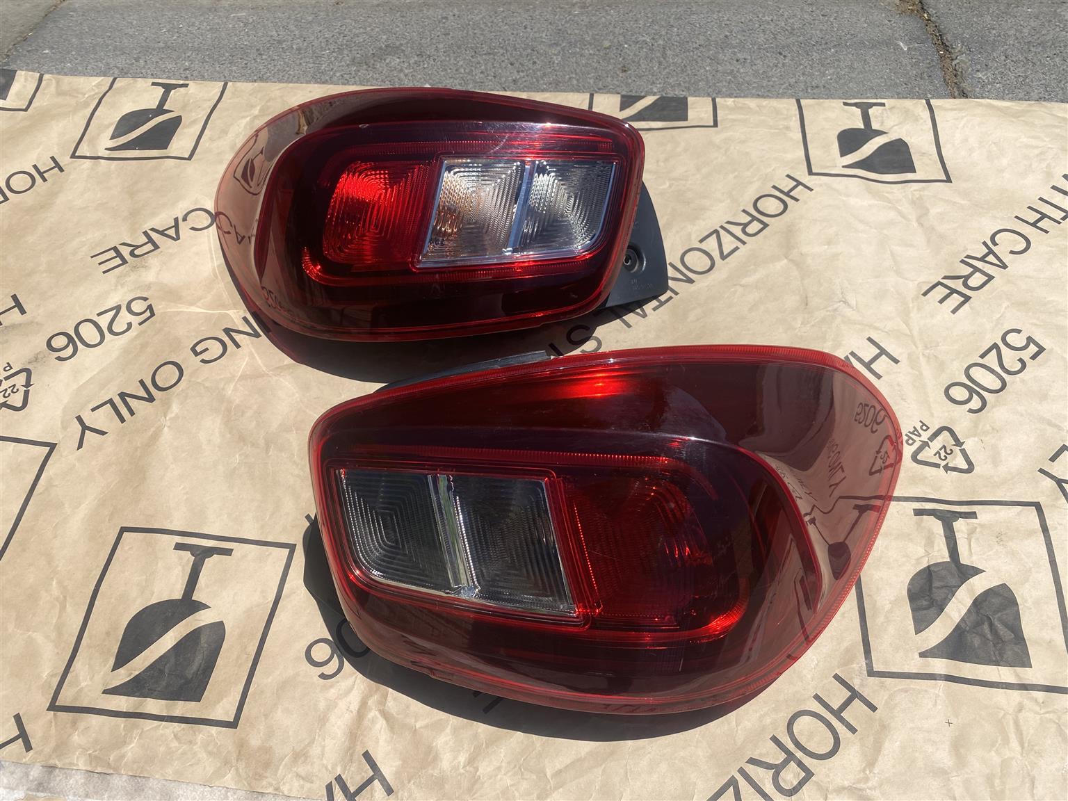 2024 RENAULT KWID LED TAIL LIGHTS FOR SALE. IN PRISTINE CONDITION - Private Seller