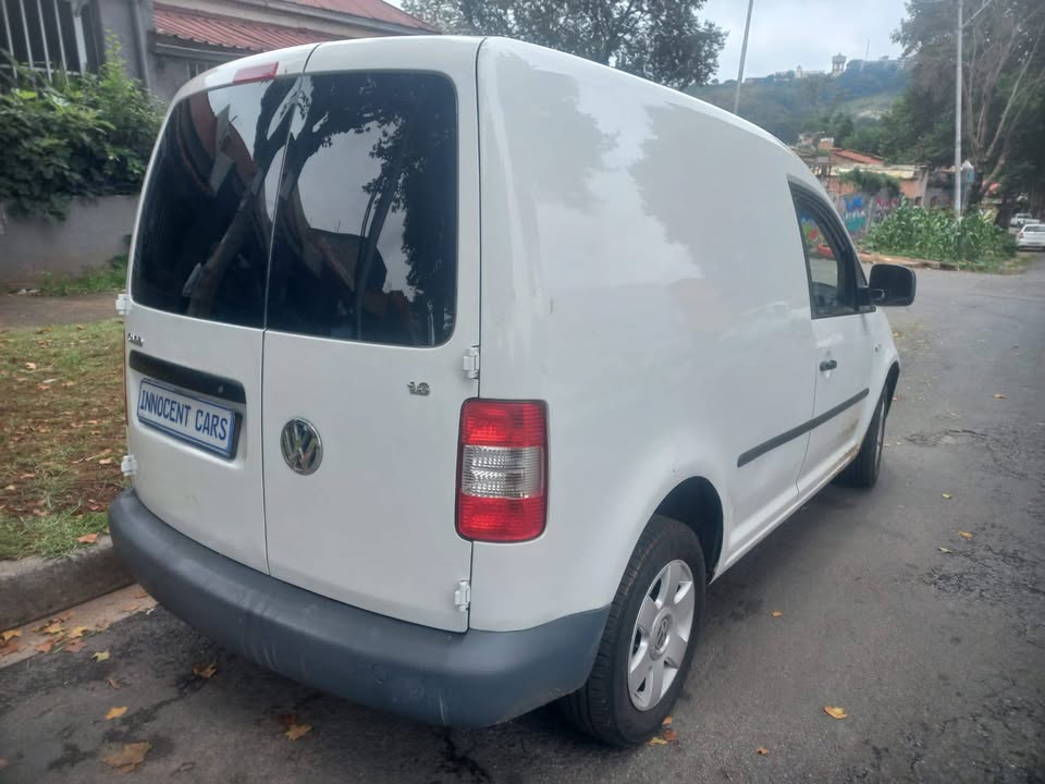 VW Caddy Panel Van 1.6 Petrol, Manual, white color, mileage 400000kms,