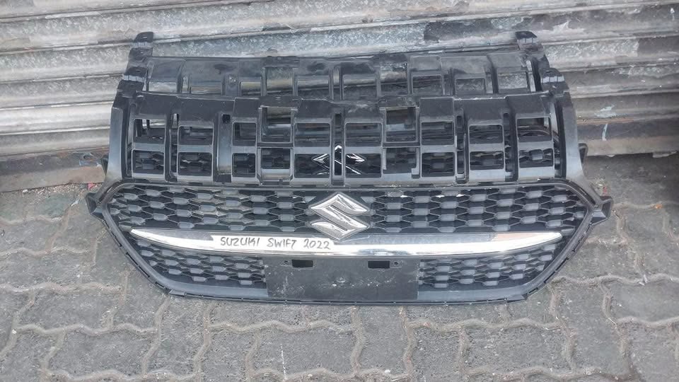 Suzuki Swift grill 2022 - Private Seller Suzuki Swift grill 2022 - Private Seller