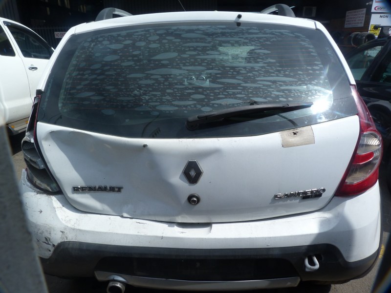 Renault Sandero 1.6 8V Stepway Manual White - 2012 STRIPPING FOR SPARES - Private Seller