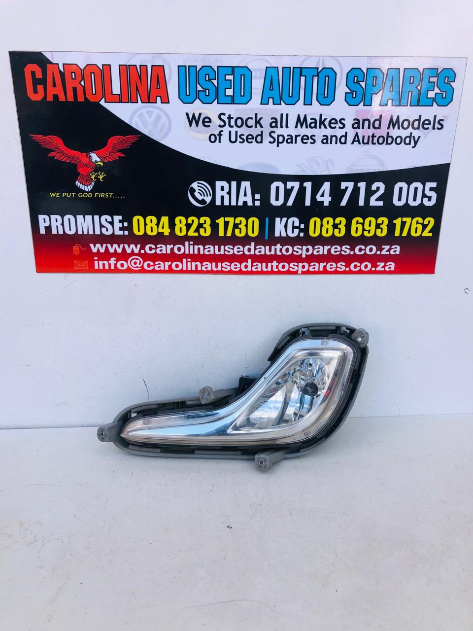 Hyundai Accent left side foglight with bracket - Private Seller