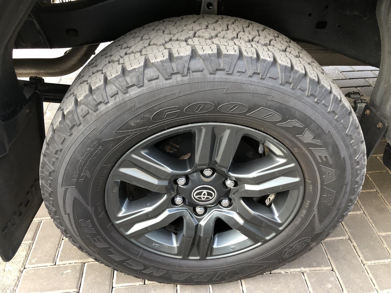 Used 2023 Toyota Hilux 2.4GD-6 double cab Raider auto - Private Seller Used 2023 Toyota Hilux 2.4GD-6 double cab Raider auto - Private Seller