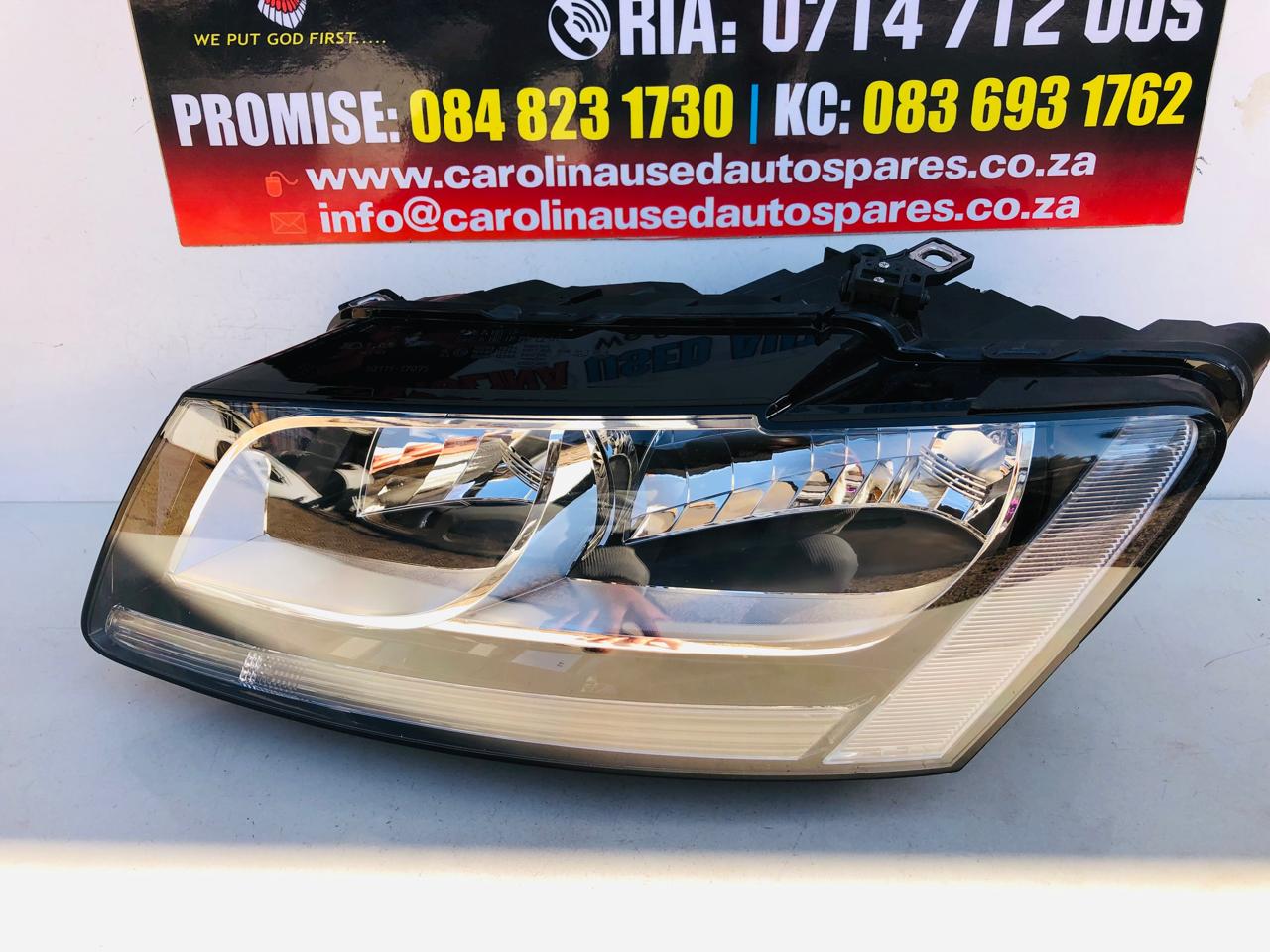Audi Q5 left side standard headlight - Private Seller Audi Q5 left side standard headlight - Private Seller