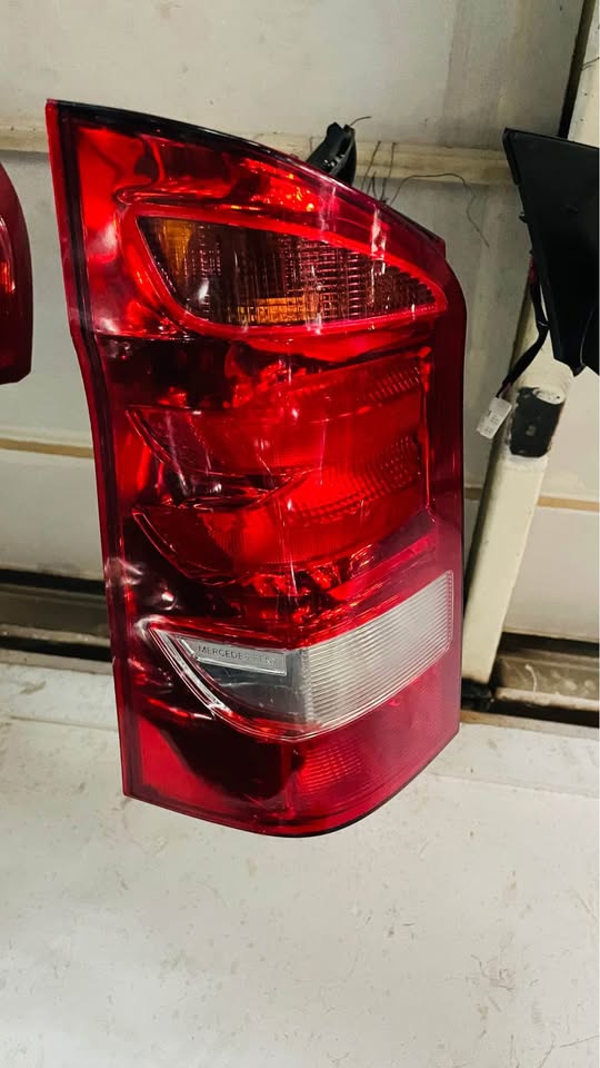 Mercedes Benz VITO taillight