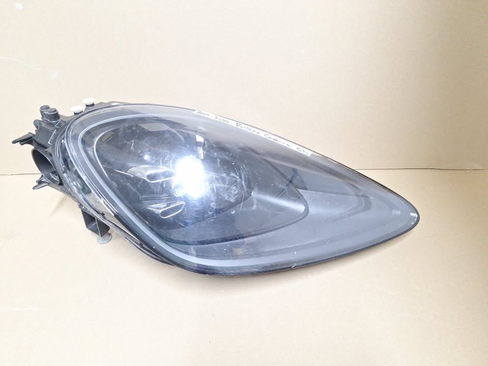 Porsche Cayenne GTS RHS LED Xenon Headlight (2019 - 2022) - Private Seller Porsche Cayenne GTS RHS LED Xenon Headlight (2019 - 2022) - Private Seller