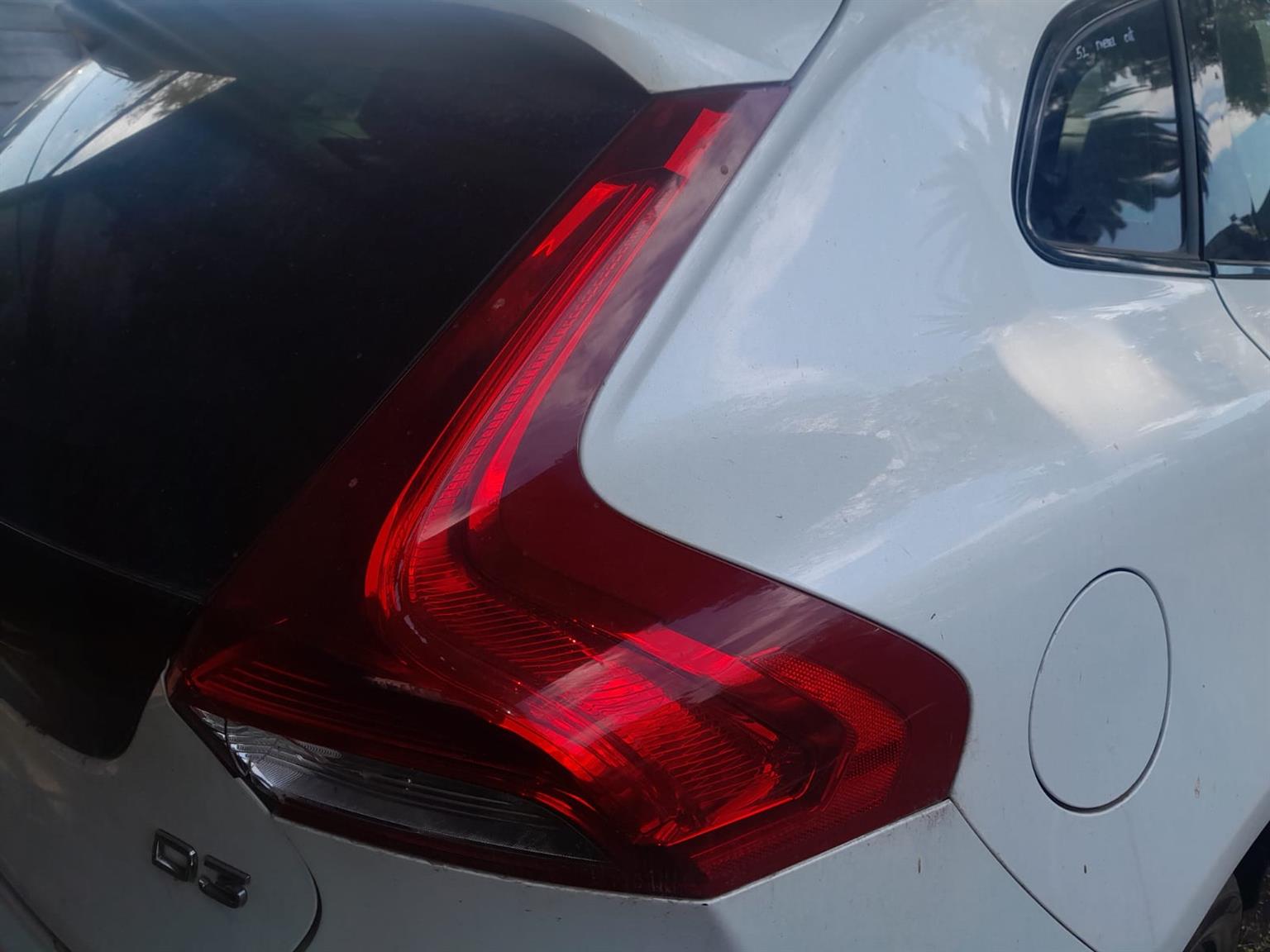 2014 Volvo V40 Used Tail Lights - Private Seller 2014 Volvo V40 Used Tail Lights - Private Seller