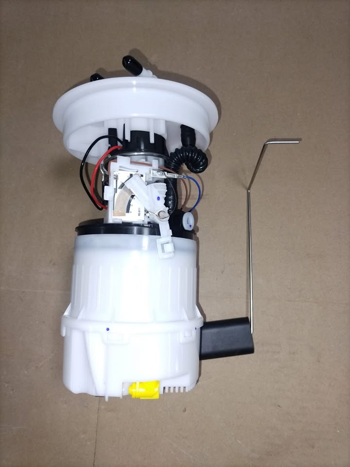 MAZDA 3/ FORD FOCUS & VOLVO FUEL PUMP FOR SALE - Private Seller