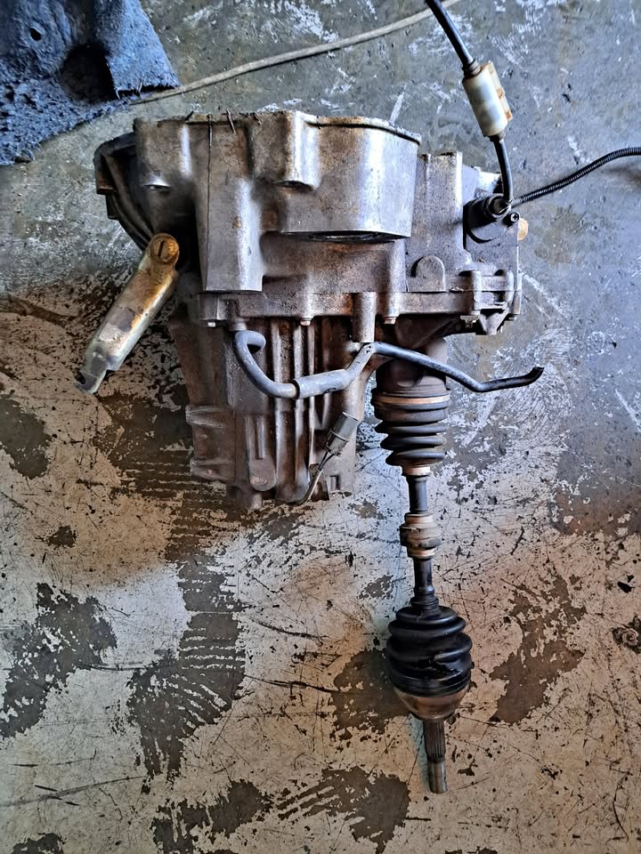 NISSAN CENTRA QG16 GEAR BOX FOR SALE - Private Seller