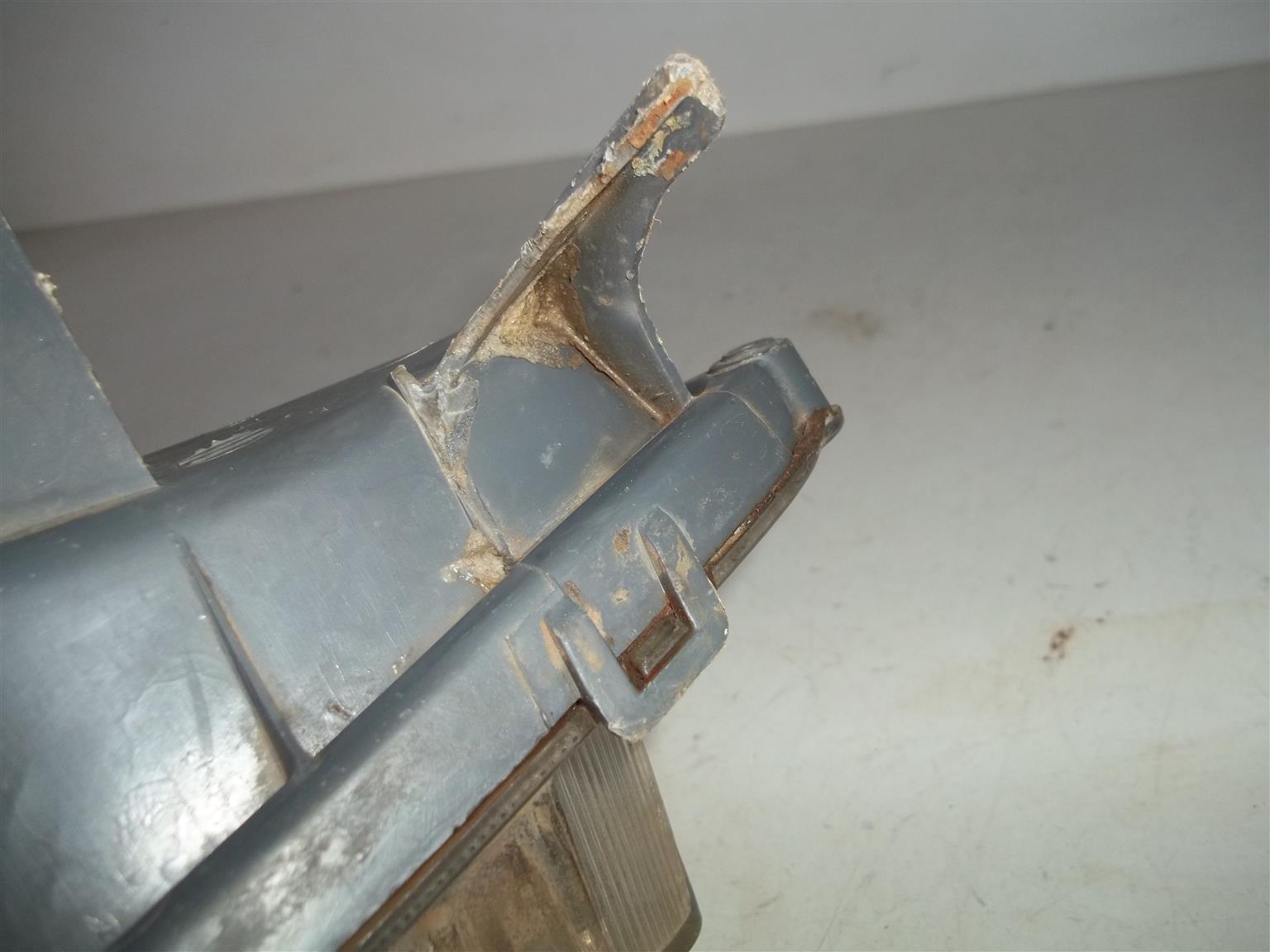 Toyota Avanza '06-'12 left headlight - Private Seller Toyota Avanza '06-'12 left headlight - Private Seller