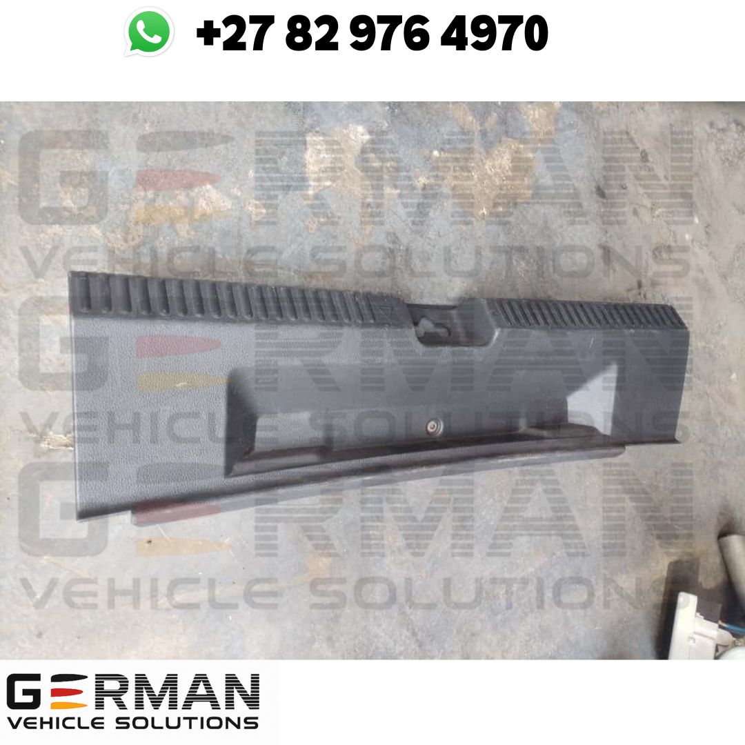 Volkswagen polo 6 sedan trunk molding boot lid lining for sale used - Private Seller Volkswagen polo 6 sedan trunk molding boot lid lining for sale used - Private Seller