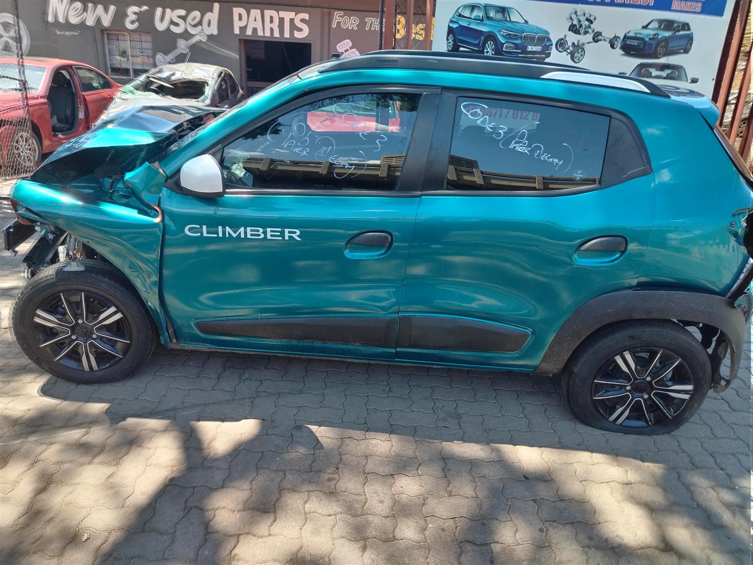 Renault kwid 2023 now.1.0 Manual stripping for spares - Private Seller Renault kwid 2023 now.1.0 Manual stripping for spares - Private Seller
