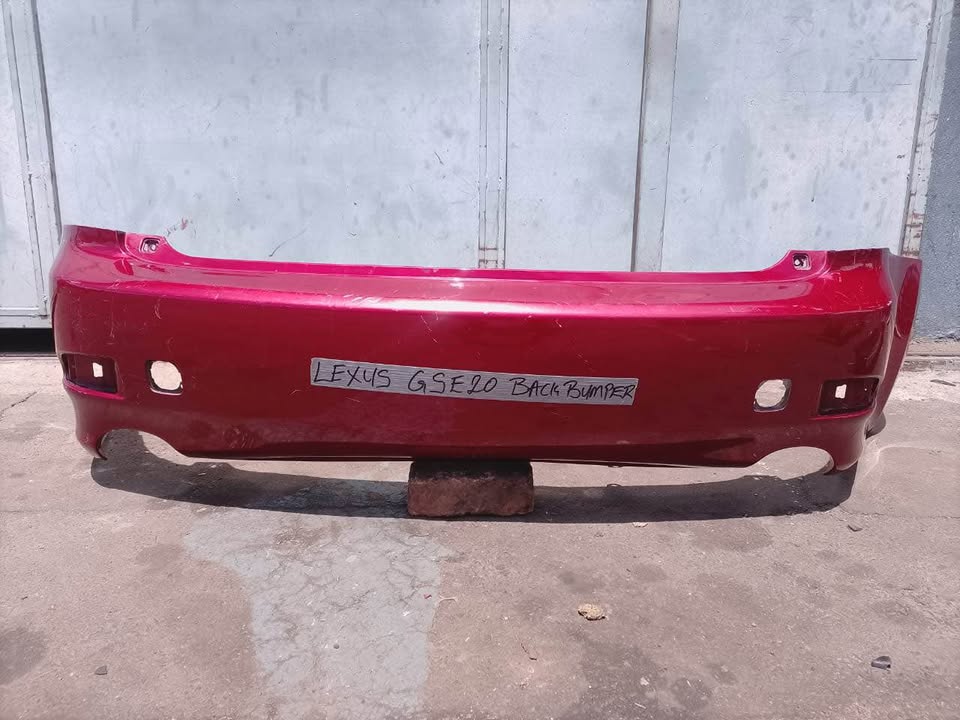 Lexus GSE20 Back Bumper - Private Seller