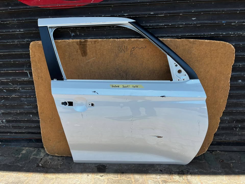 2025 Suzuki Swifts RF Door - Private Seller 2025 Suzuki Swifts RF Door - Private Seller