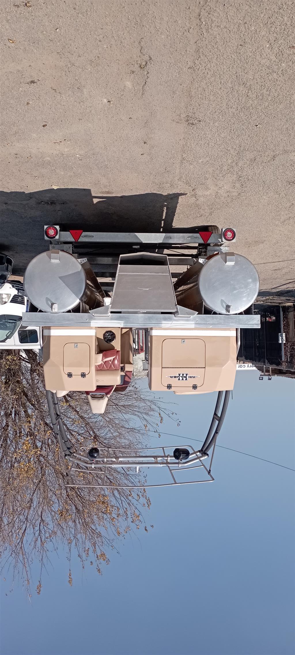 Prototype pontoon Junk Mail