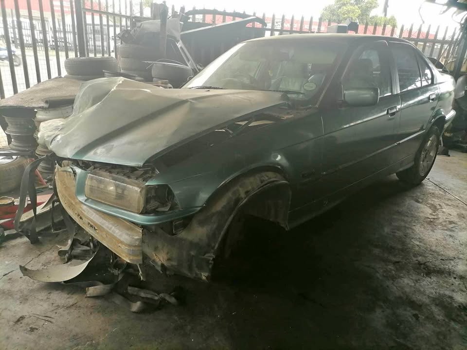 BMW e36 316 stripping - Private Seller BMW e36 316 stripping - Private Seller