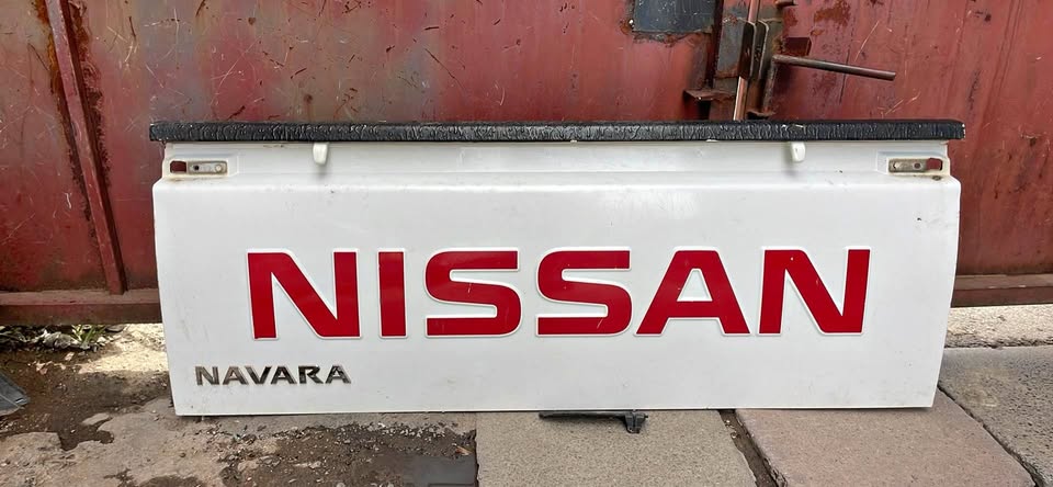 Nissan Navara tailgate - Private Seller Nissan Navara tailgate - Private Seller
