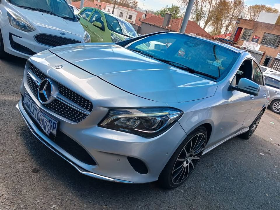 2017 model Mercedes Benz CLA AMG sedan automatic transmission 200d diesel mileage 154000km