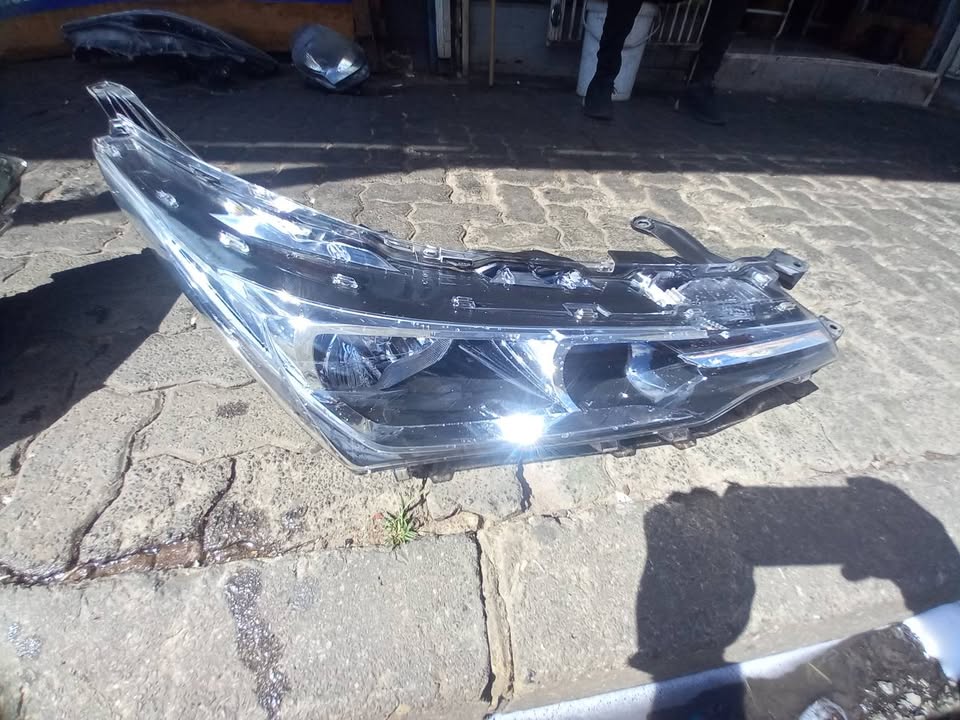 2017 - 2020 Toyota Corolla Prestige Headlight Left Side. - Private Seller