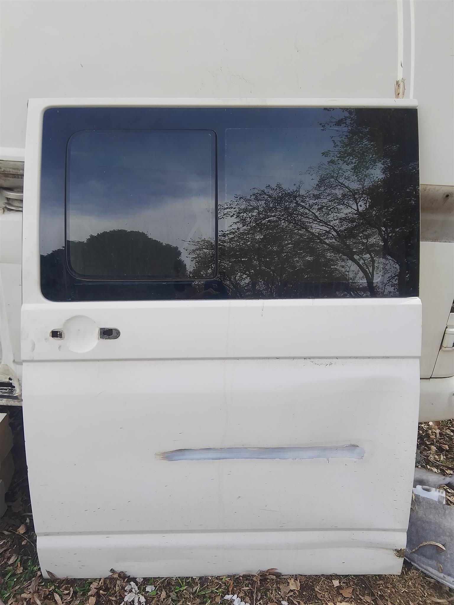 VW Transporter T5 2008 left sliding door with window. - Private Seller VW Transporter T5 2008 left sliding door with window. - Private Seller