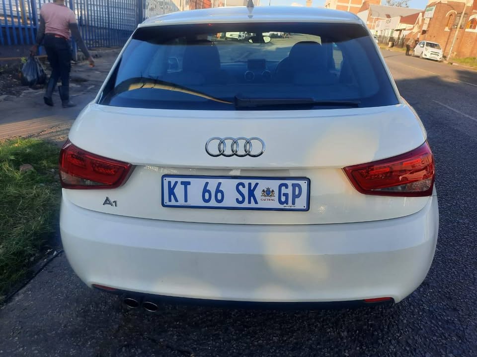 2012 Audi A1 1.4 TFSI Hatchback Automatic with a Nice interior seat and Service book and spare key