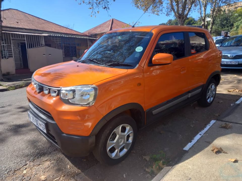2020 SUZUKI S PRESSO 1.0 MANUAL PETROL, ORANGE, 31000KMS SERVICE BOOK.