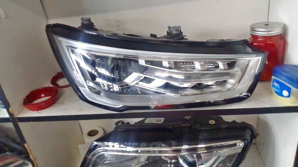 Audi A1 headlight - Private Seller Audi A1 headlight - Private Seller