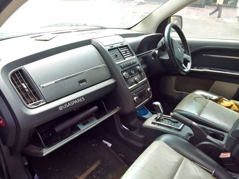 Dodge Journey 2.7 Stripping For Interior Parts - Private Seller Dodge Journey 2.7 Stripping For Interior Parts - Private Seller