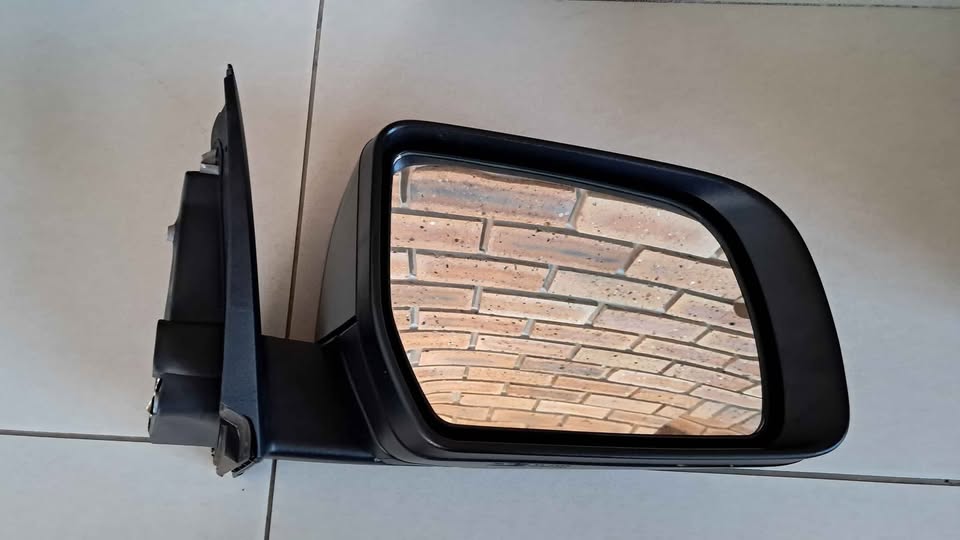 FORD RANGER T6/T7 2012 /2022 BRAND NEW DOOR MIRROR MANUAL ADJUSTMENT BLACK TYPE FOR SALE PRICE R850