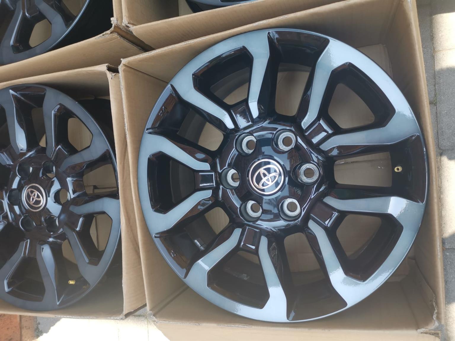 18inch Toyota Legend 50 RS OEM mags new set ON SPECIAL - Private Seller 18inch Toyota Legend 50 RS OEM mags new set ON SPECIAL - Private Seller