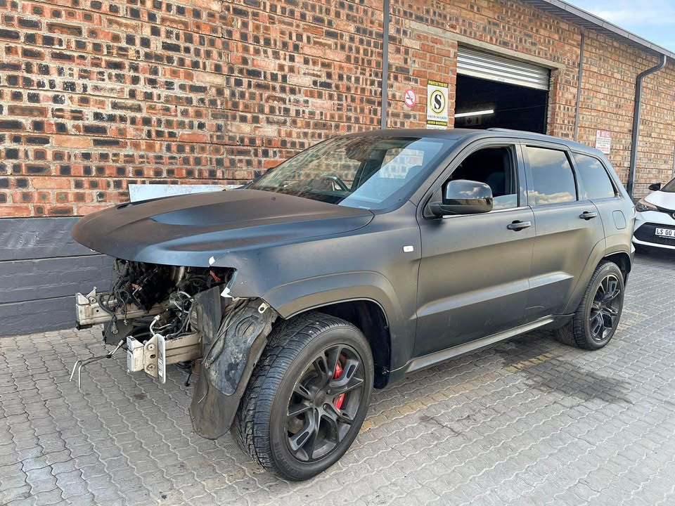 Jeep srt8 striping - Private Seller Jeep srt8 striping - Private Seller