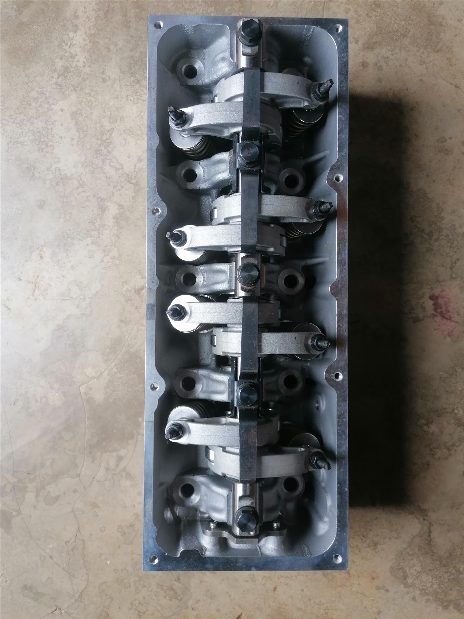 K7M Complete cylinder head r2800 - Private Seller