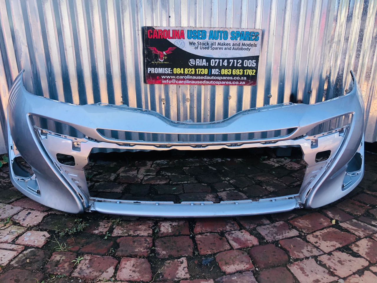 Toyota yaris front bumper - Private Seller Toyota yaris front bumper - Private Seller