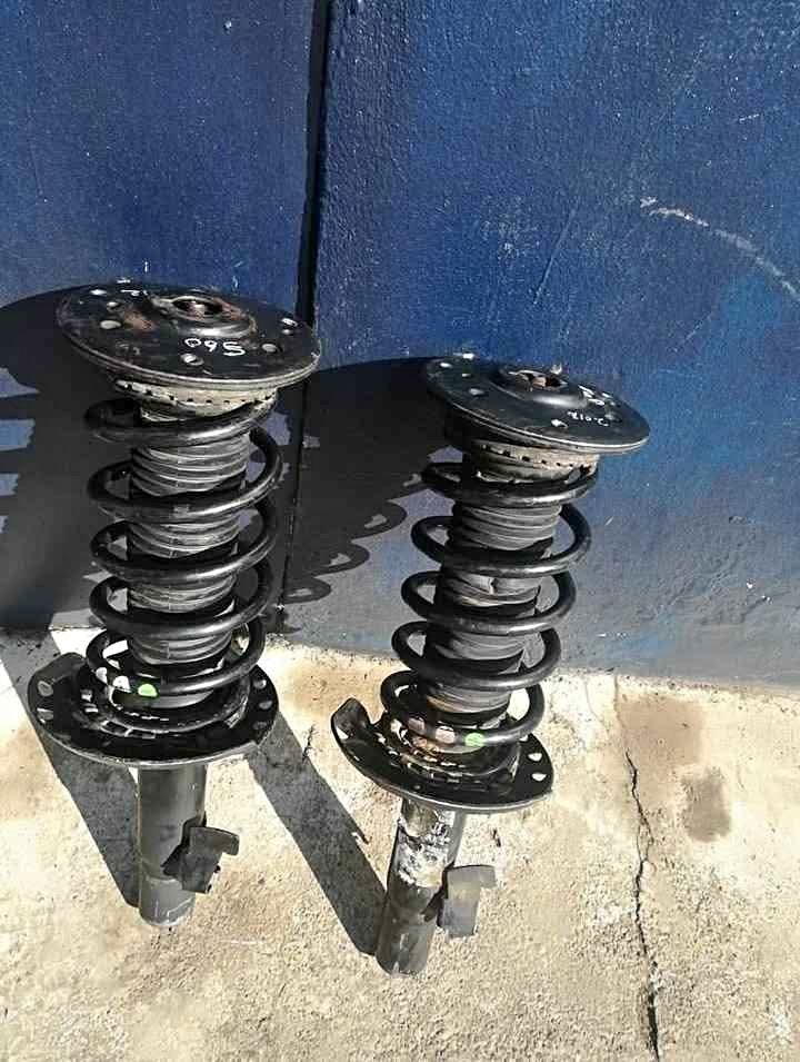 FRONT SHOCKS VOLVO S60 2012 FOR SALE DELIVERY AVAILABLE COUNTRY WIDE - Private Seller