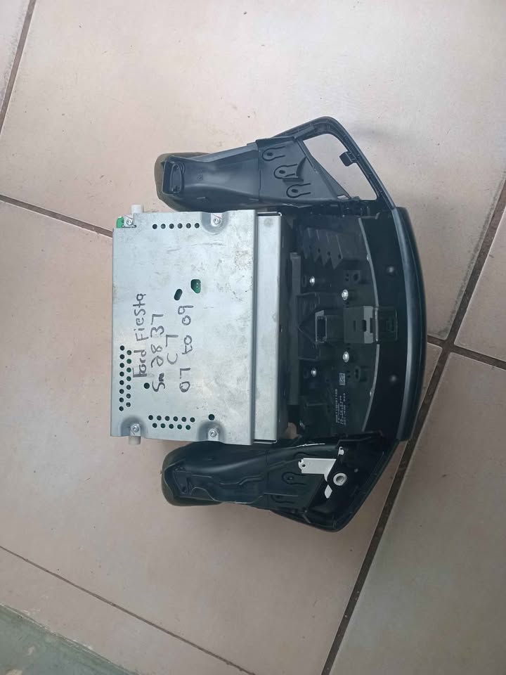 2007 to 2009 ford fiesta radio for sale - Private Seller