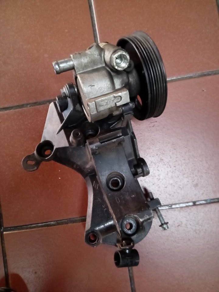 Nissan Np200 Power Steering Pump