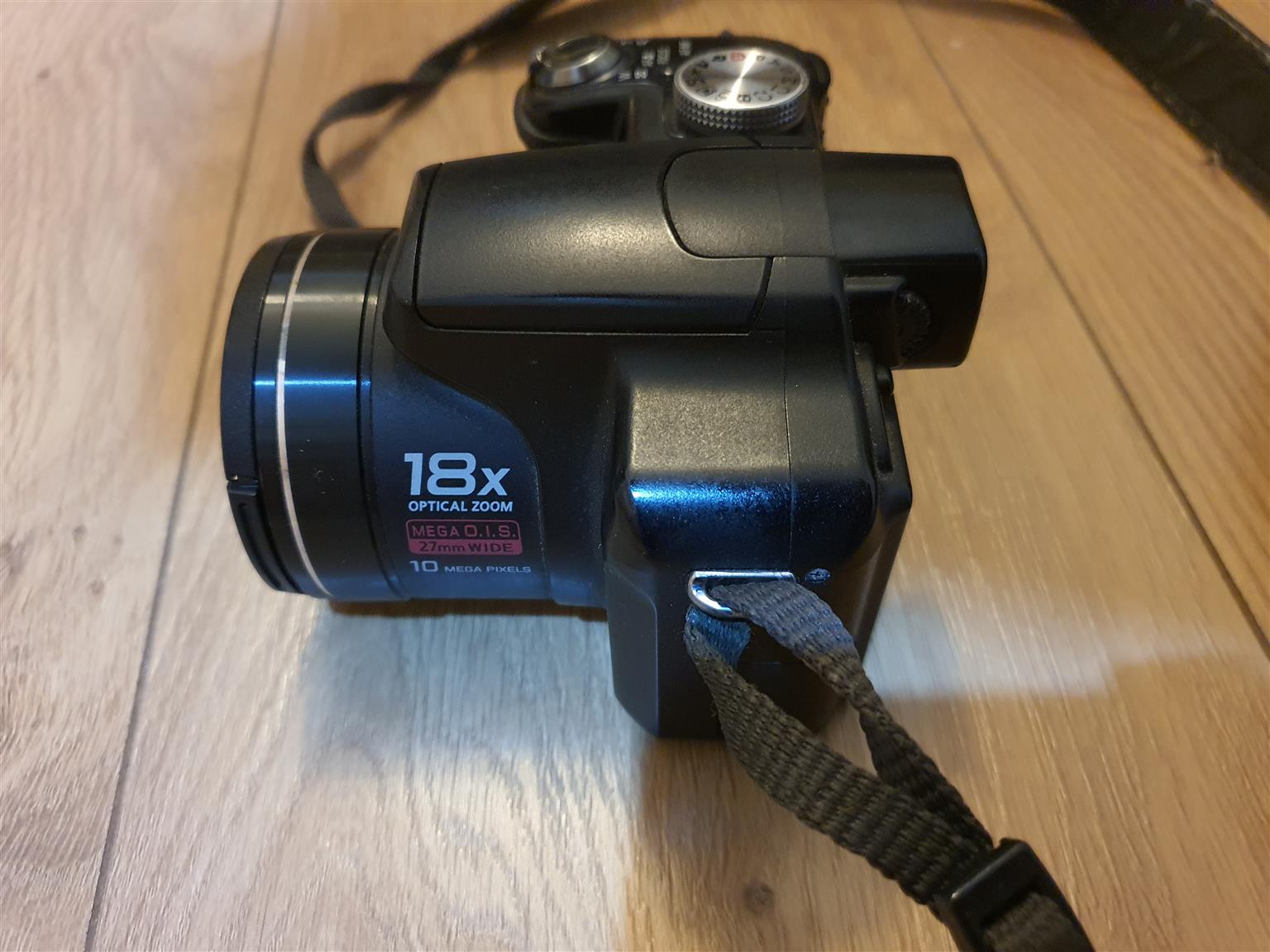 Panasonic Lumix DMC-FZ28 with extra Battry